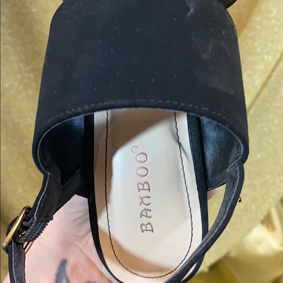 Soldsoldsold Floral 5.5” heeled sandals - Picture 4 of 6